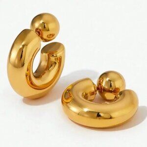 NWOT Front & Back Gold Earrings